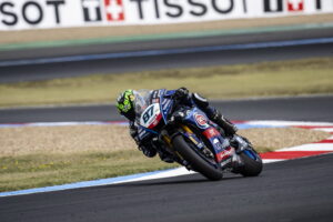 08_Magny_Cours_WorldSBK_2024_Friday_Gardner_Z9B_9903
