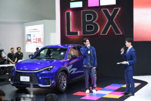 67_03_26 เปิดบูธ LEXUS by pote00016