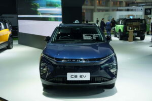 OMODA C5 EV (2)