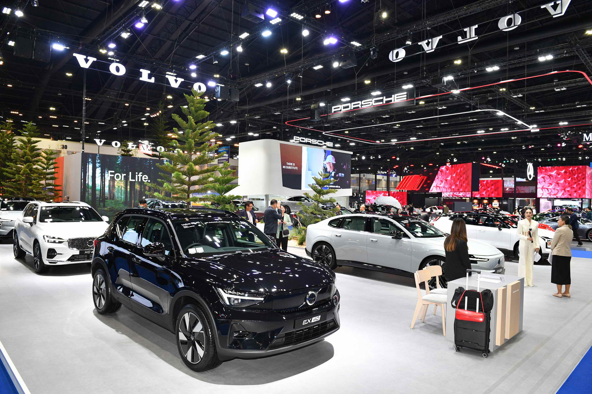 69_03_23 Volvo by Golf 1