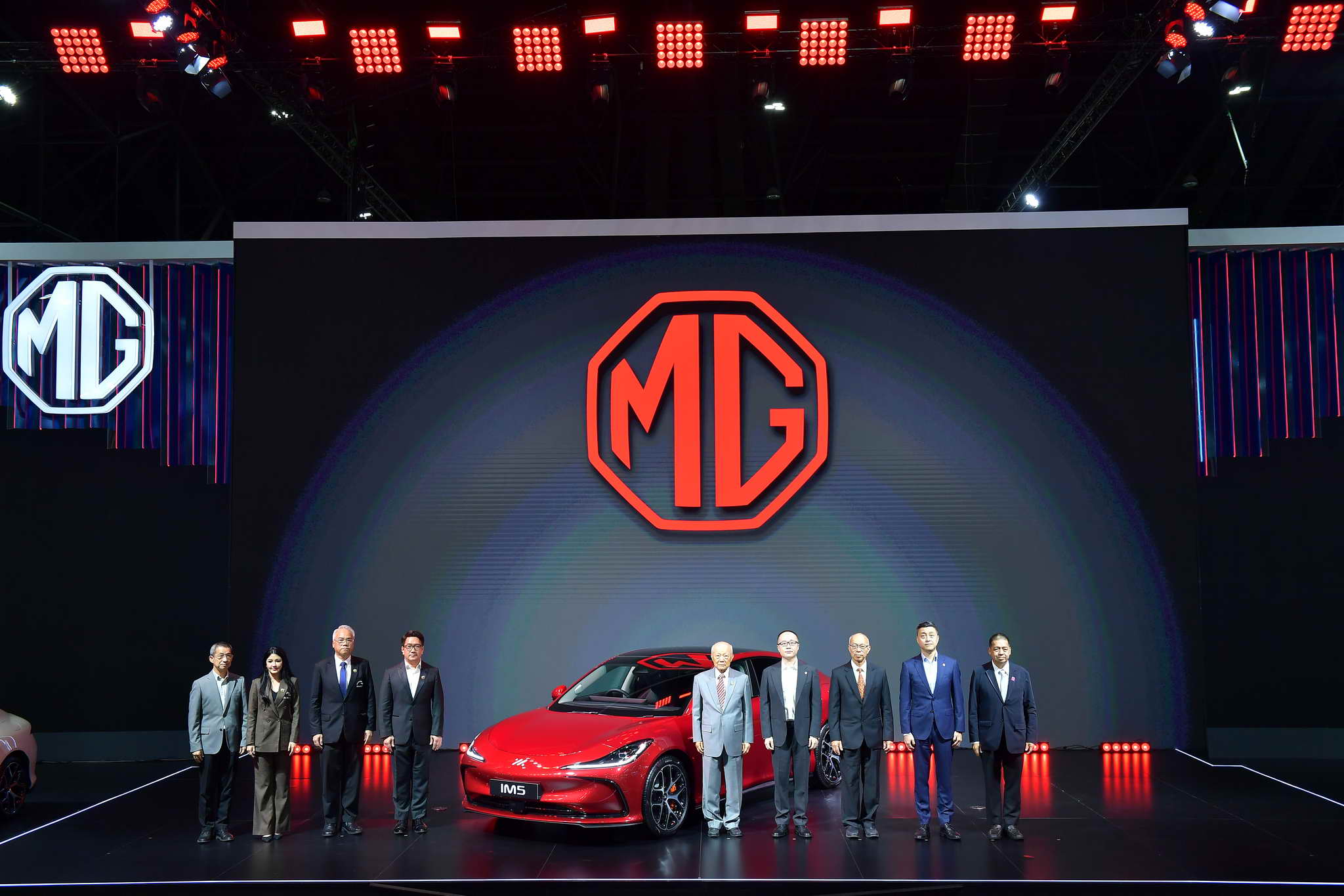 69_03_24 Opening MG im5 by gig i49